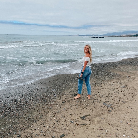 Meet your Posher, Taylor - Picture 1 of 1